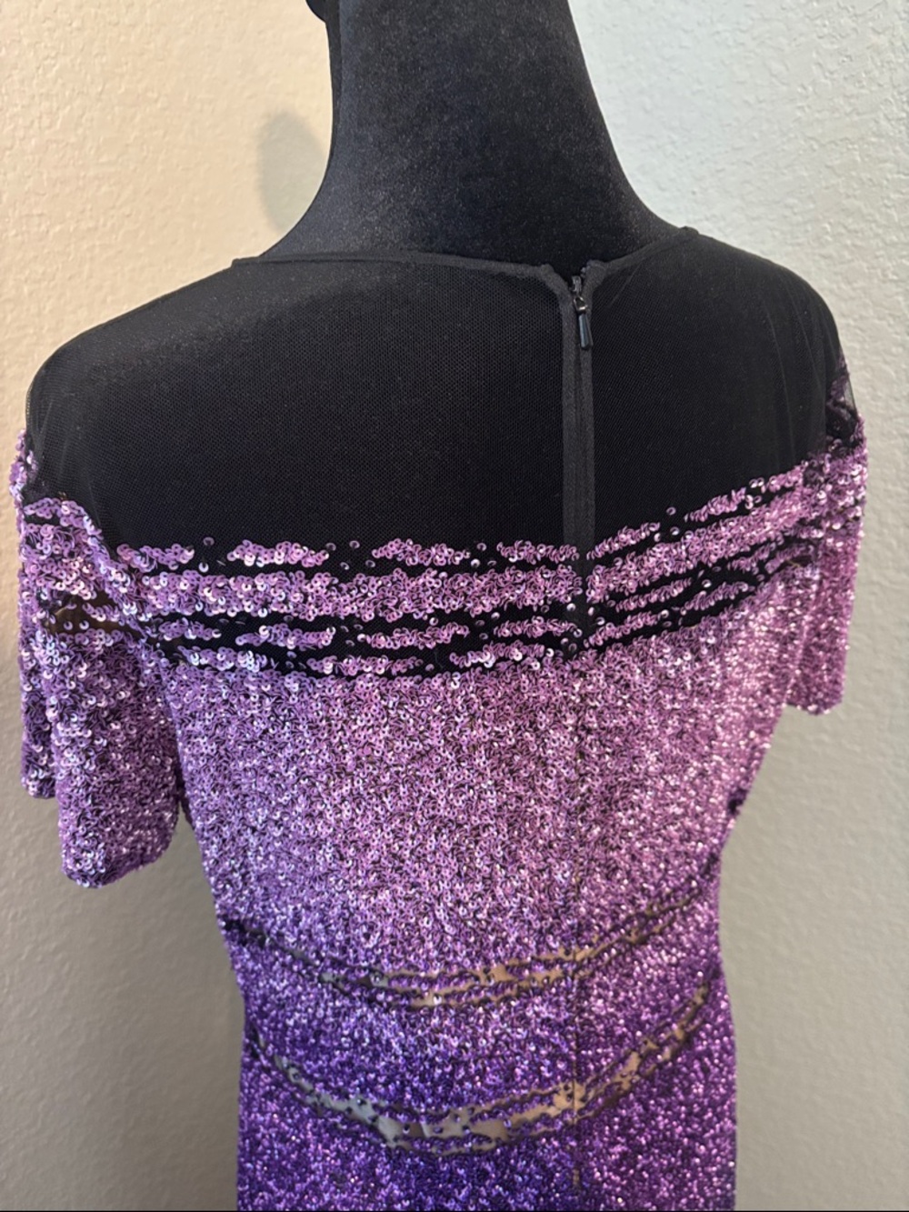 $4,895 Pamella Roland Sequined Ombre Illusion Gown Size 14 100% Silk .Hang - Picture 5 of 13